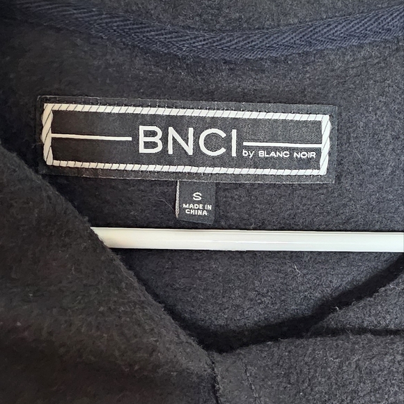 BNCI Black Cowl Snap Sweater Jacket Light Jersey Fleece Size Small - Picture 10 of 12
